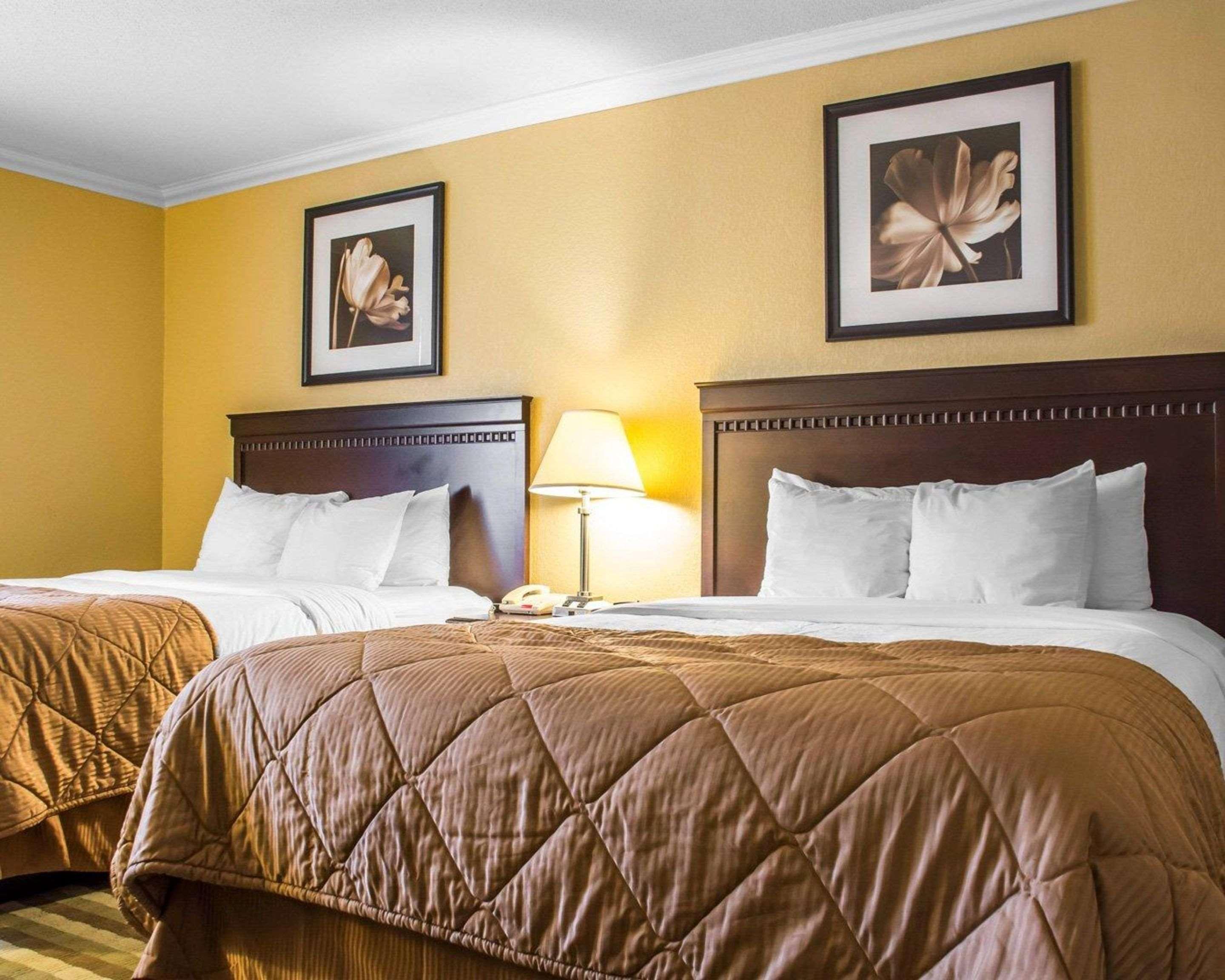 Quality Inn And Suites Fairgrounds - Syracuse Seneca Knolls Buitenkant foto