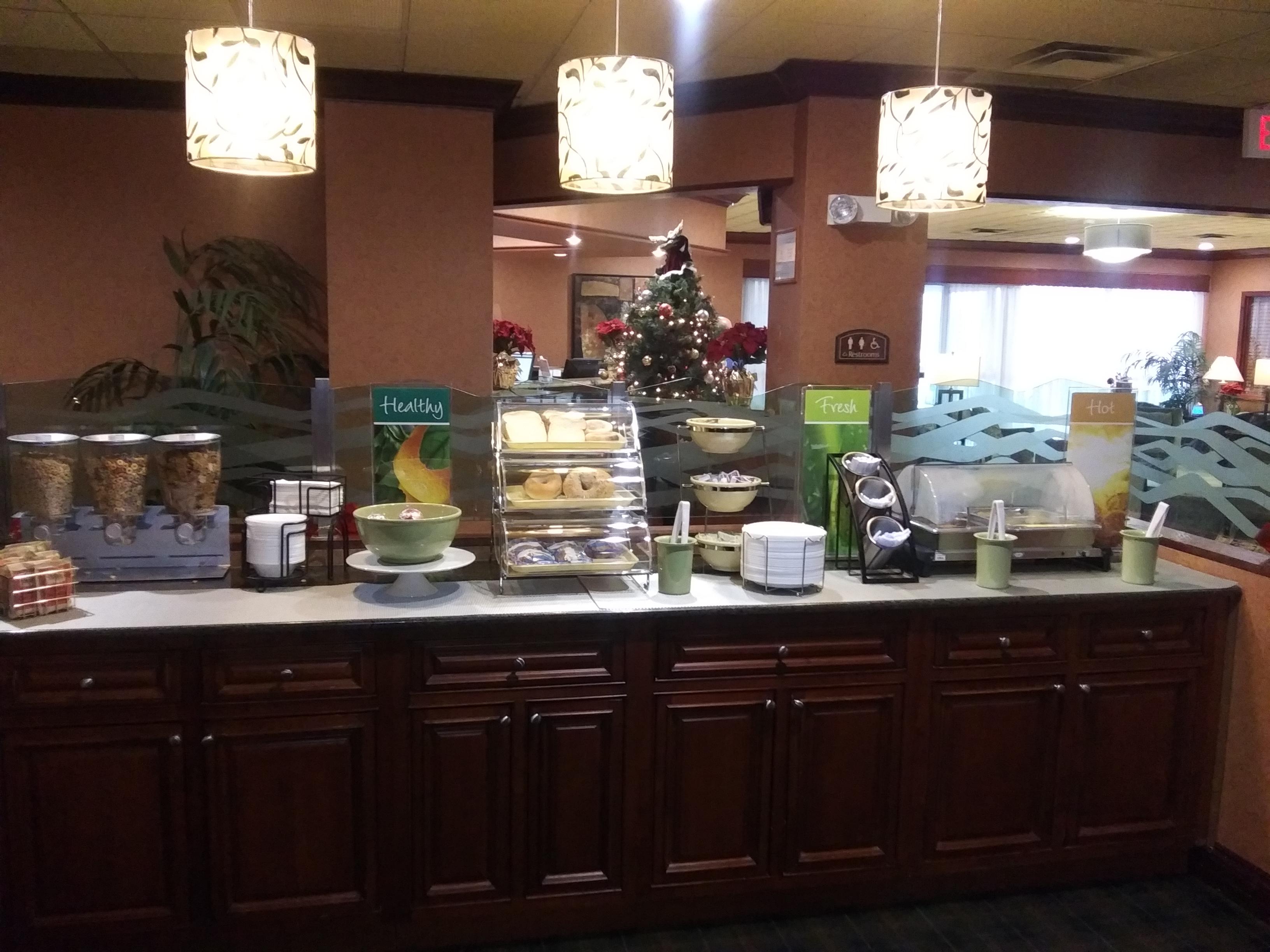 Quality Inn And Suites Fairgrounds - Syracuse Seneca Knolls Buitenkant foto