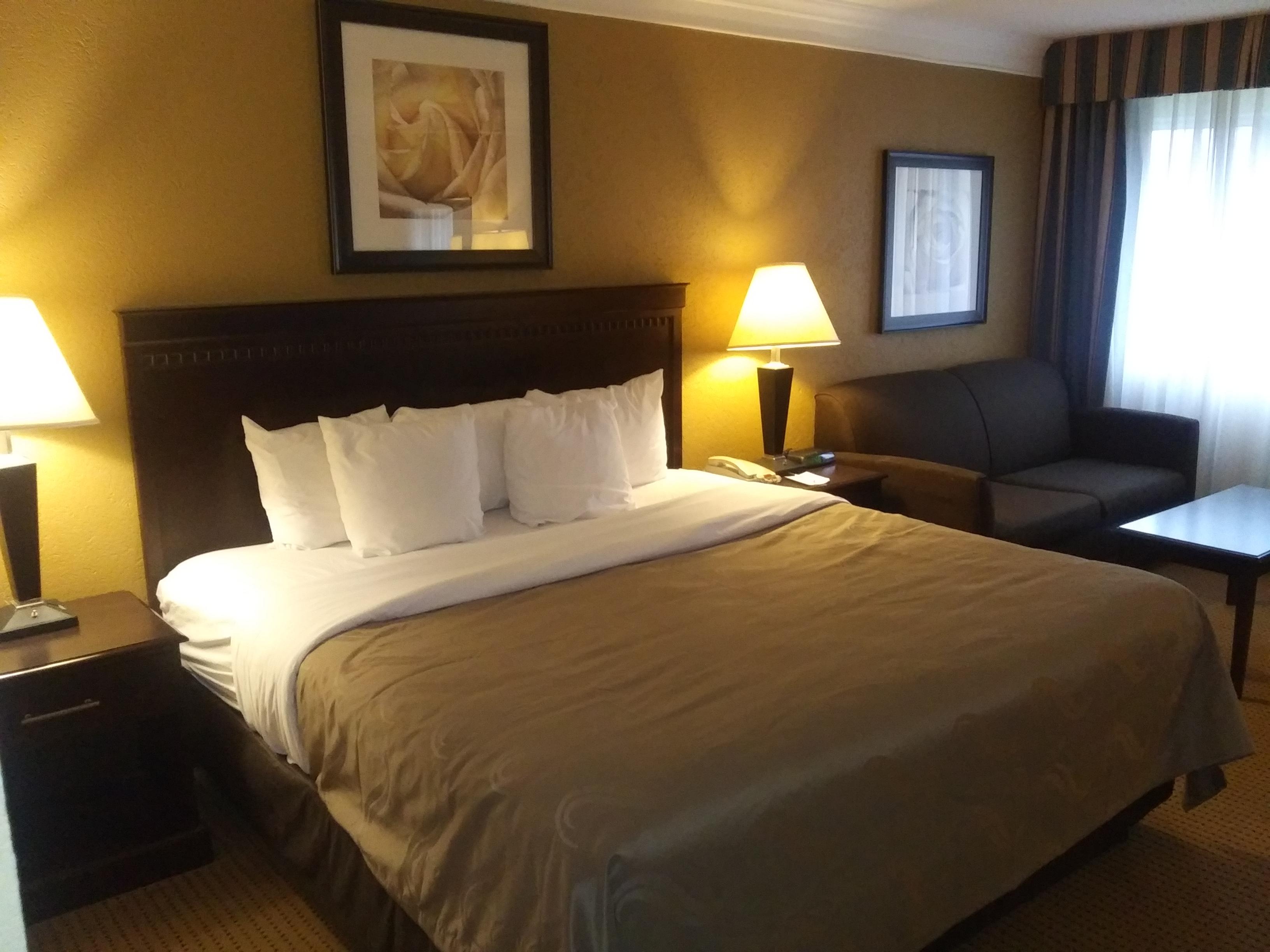 Quality Inn And Suites Fairgrounds - Syracuse Seneca Knolls Buitenkant foto
