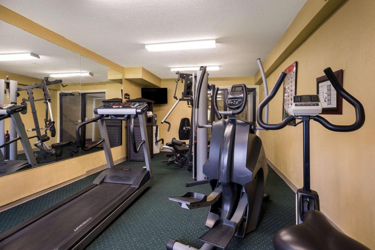 Quality Inn And Suites Fairgrounds - Syracuse Seneca Knolls Buitenkant foto